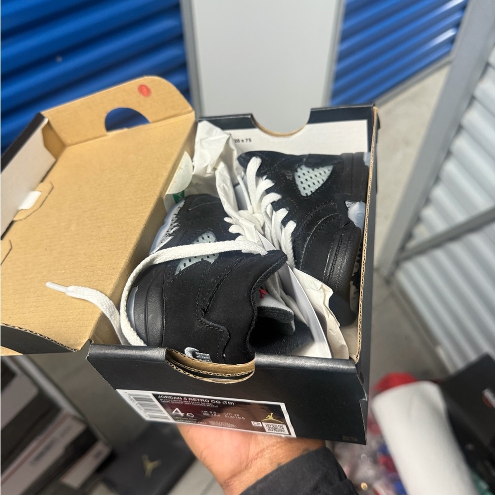 Toddler Jordan 5 retro OG Metallic high top Sneakers Black , Silver & white